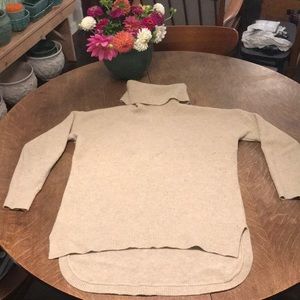 Madewell wool camel turtleneck sweater - size small